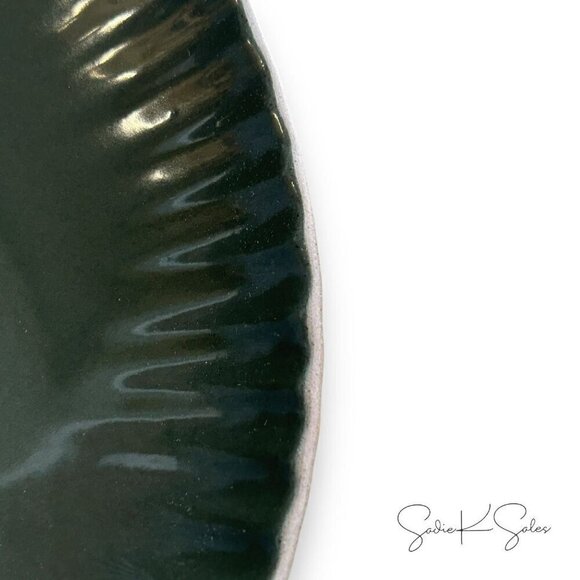 Scallop Stoneware Footed Serving Bowl Christmas - Hearth & Hand Magnolia 2024 - Picture 6 of 8